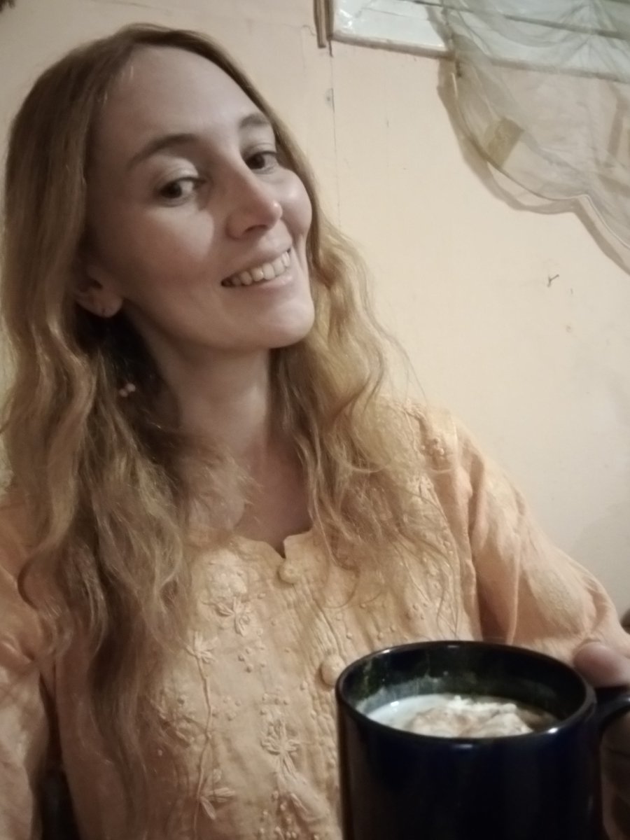 iridescentwords's tweet photo. After finishing my novel, drinking my first ever homemade pumpkin spice latte! Cheers to all of you!
#writerslife #WritersCommmunity #WritingCommunity #writersoftwitter https://t.co/hPQkPhKqmv