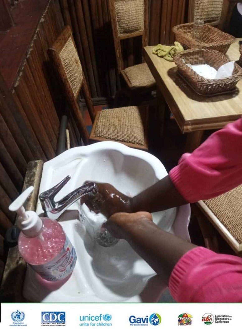 NdefruMelanie's tweet photo. Keep barrier measures to prevent yourself from COVID-19. Wash your hands frequently and keep social distancing.
#ABCforHealth
#ABCJ23
@ccouspcameroun https://t.co/6GFwr6jrOR