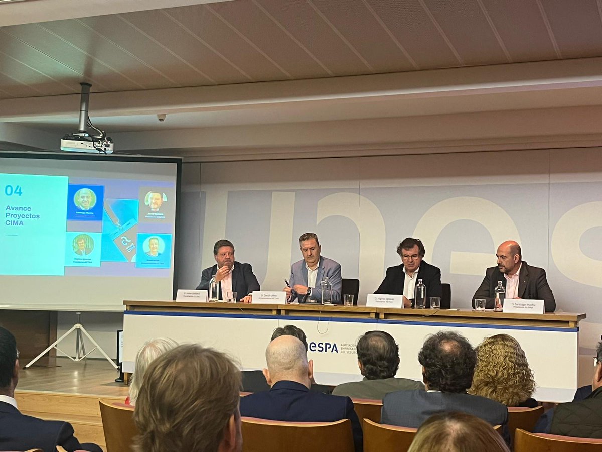 AUNNA Asociación tweet media