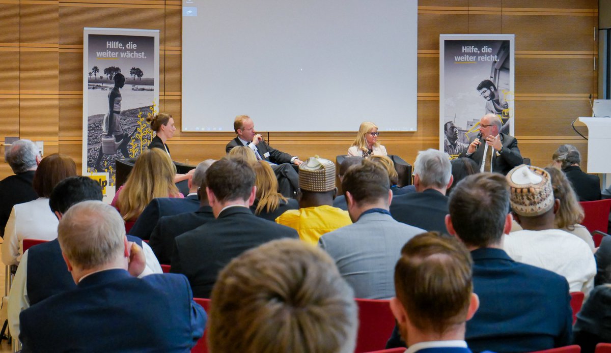 Help Chain tweet media