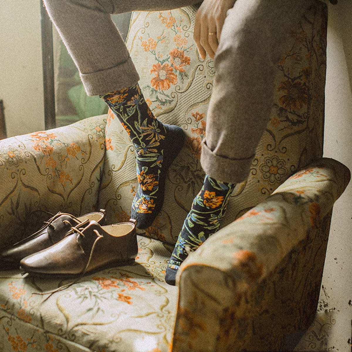 FoodNutrition_1's tweet photo. Men's floral sock for classic and sophisticated look https://t.co/nk4O1Fylhc
