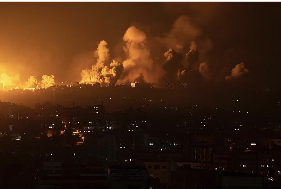 Bom dia. Lembrando que é possível ser a favor da existência de Israel e da Palestina. É possível gostar de israelenses e palestinos. É possível reprovar o terrorismo israelense e palestino. É possível condenar o holocausto judeu e o genocídio palestino. É possível querer PAZ.🕊️