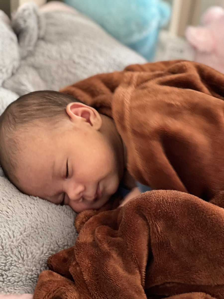 Hyperlinaaa's tweet photo. Oh my heart 💘💘💘 My Life. My precious babies ♥️♥️♥️ https://t.co/5Rg4McSDi2