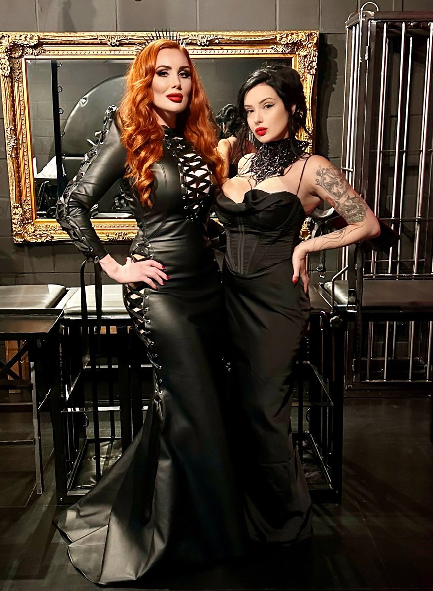 Pre Femdom Ball pictures with my two faithful hounds and @missrubyalexia at @Murdermiles #femdomball2023
