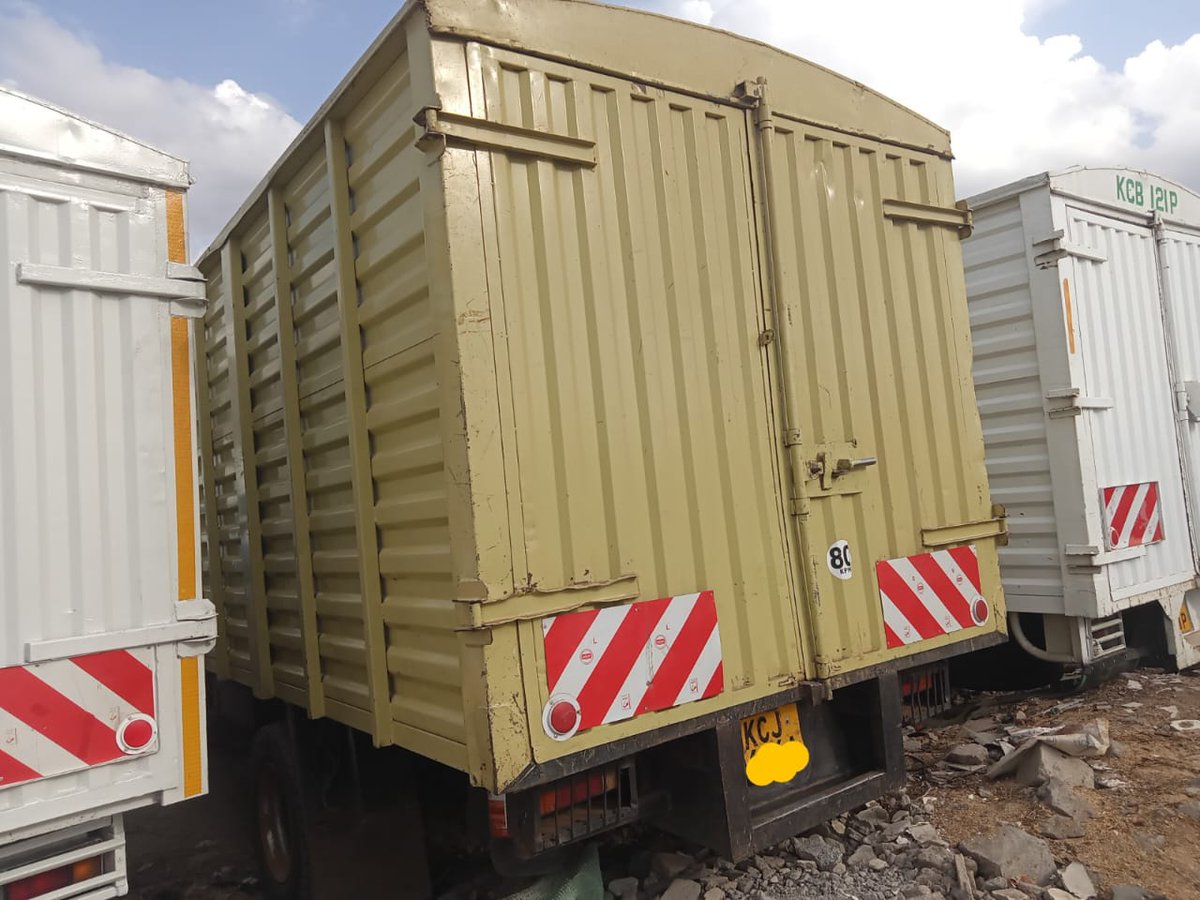 WritingAcademc's tweet image. Very clean FH, cabin it is original paint, PRICE 3.350m neg 0712096051

#landforsale #nyumba #kenyaproperty #magarinafuu #magari #cardealer #secondhandcarskenya #toyota #cars #frr #fuso

Mike Mondo Gaza Carrefour Runda Gardens KPLC Sabina Chege
