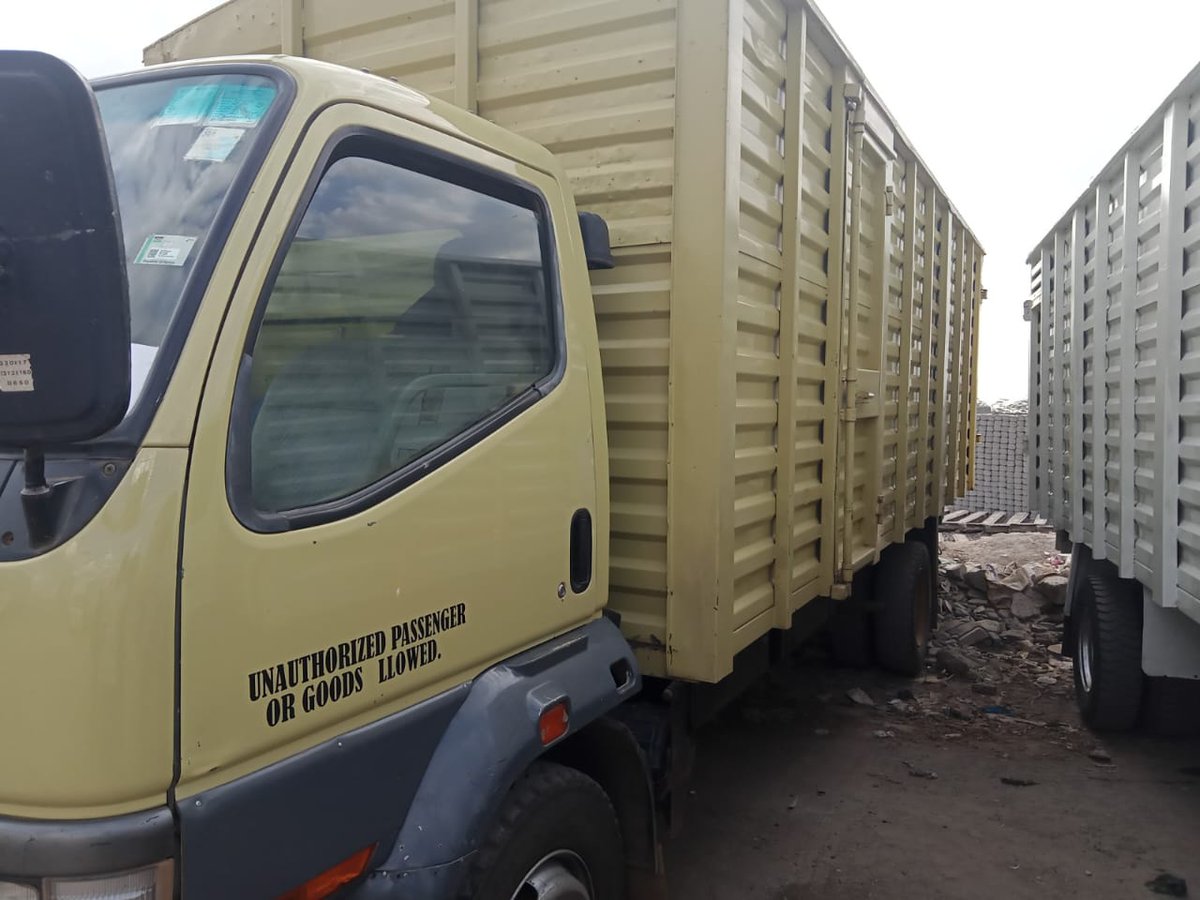 WritingAcademc's tweet image. Very clean FH, cabin it is original paint, PRICE 3.350m neg 0712096051

#landforsale #nyumba #kenyaproperty #magarinafuu #magari #cardealer #secondhandcarskenya #toyota #cars #frr #fuso

Mike Mondo Gaza Carrefour Runda Gardens KPLC Sabina Chege