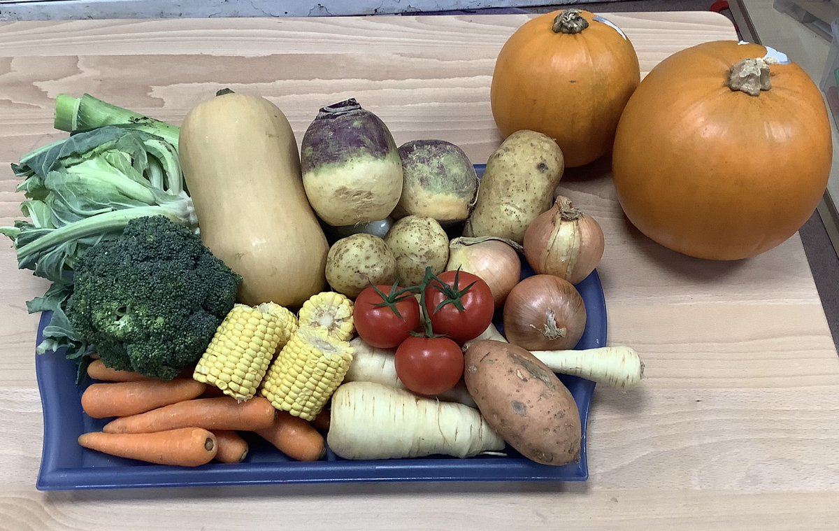 We all went for a lovely walk down to our local Asda to choose and buy our vegetables ready to make our vegetable soup. Tomorrow our grown ups are coming in to share the soup with us! <a href="/MonHSPSS/">MCC Healthy and Sustainable Preschool Scheme</a> @EAS_EarlyYears @EllHobday <a href="/asda/">Asda</a> #healthy #nursery #healthychoices #earlyyearswales