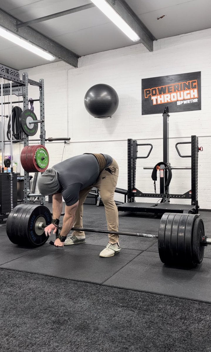 WSWayland's tweet photo. It’s World Mental Health Day. Depression & anxiety seem endemic. 

Working in a gym and closely with athletes it’s a conversation that comes up. 

I see a lot of disclosure by men in their 30’s and 40’s the depression we often suffer is different from those in their 20’s or teens. 

Millennials as children were bombarded with the message we could all be successful and follow our dreams. The casualties of the emerging affirming education style. Aspiration devoid of meaning. 

The world however as we learned does not give freely, work, circumstance and luck all have their part to play in success.

It’s why stoicism became so popular it taught us the counter message that the world is indifferent we can only steel ourselves against it’s indifference and focus on ourselves. @jordanbpeterson message was that by starting with ourselves can we then become a force in the world. 

Men struggle with purpose, powerlessness/loss of responsibility and loss of meaning. I’ve found that targeting these things help. 

We can be biologically predisposed towards depression as I’ve personally found. But these things often tip us sometimes fatally towards it.
