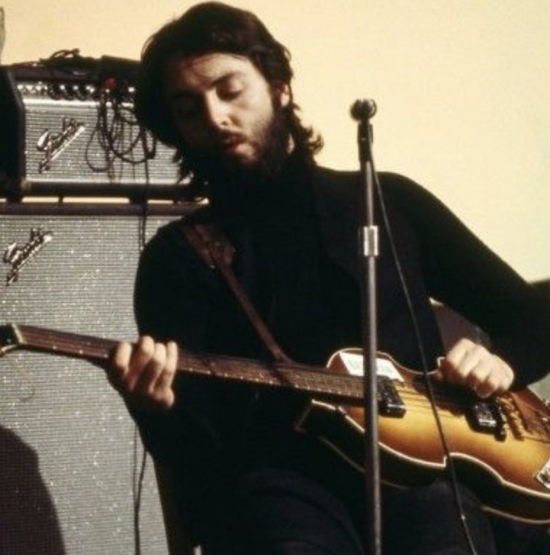 VINTAGE ROCK N’ ROLL 🎸 tweet media