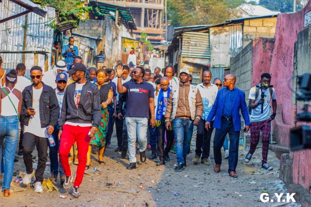 central_sage's tweet photo. Le joker 🃏 de lukunga en harmonie avec un échantillon de sa base de #KINDELE ont organisé un culte d’action de grâce à KINDELE en prélude de la campagne électorale..
@sghyves #YVES_KITUMBA La carte qui gagne https://t.co/S1pwkkNanH