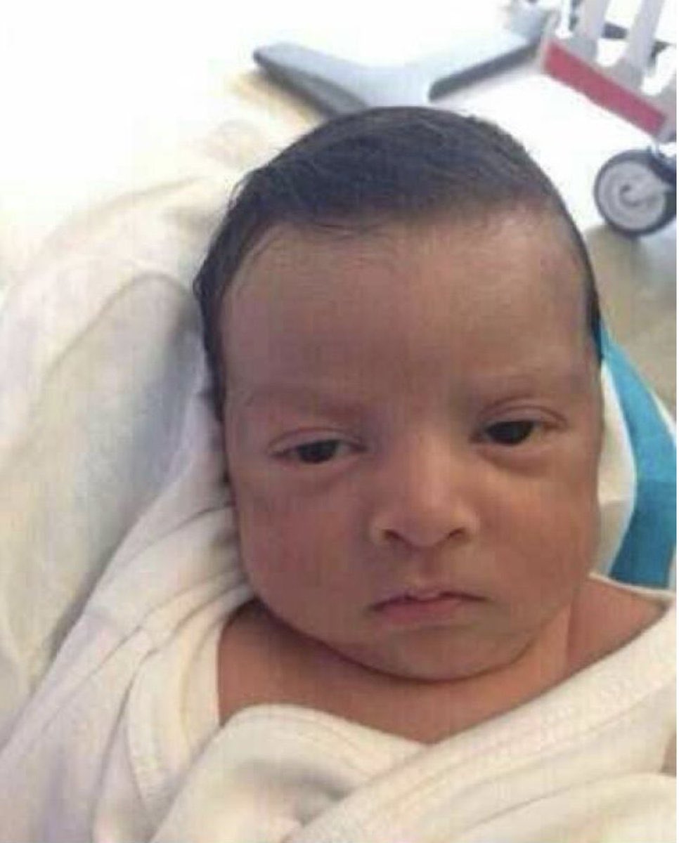 Chicago_Daisy's tweet image. This kid has been alive for 7 minutes and already looks fed up with this shit.