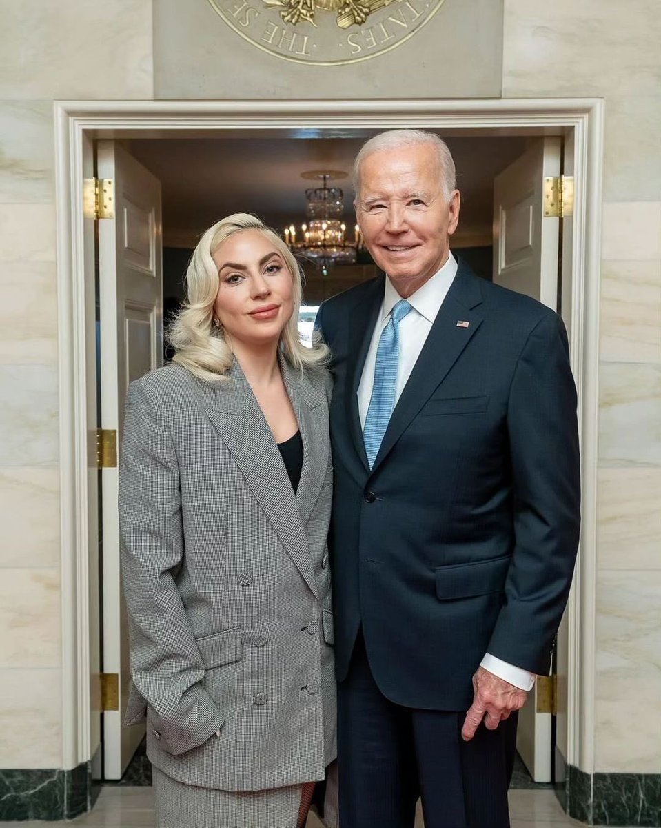 gagadaily's tweet photo. Lady Gaga and Joe Biden in new photo together https://t.co/CeIx3zMFRQ