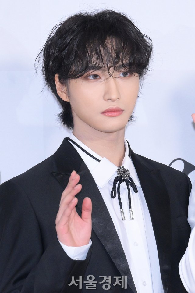 hwalilac's tweet photo. seonghwa is a STUNNERRR https://t.co/PQVpF1tprd