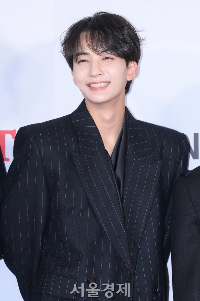 ynjeonghanpics's tweet photo. pretty jeonghan smiles https://t.co/5Ka1m77BMX