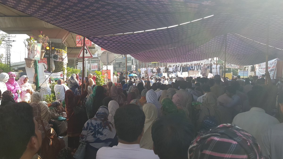 AsifDefender125's tweet photo. #چلو_چلو_لاہور_چلو https://t.co/m2UeTEDSAn