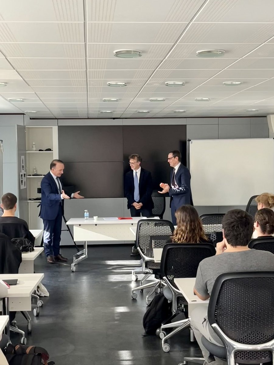 LLMPubliclaw's tweet photo. LL.M. Public Law &amp; Democracy
              - 2023-2024-

The official opening of the LL.M. Took place at Centre Assas yesterday evening. The new students had the opportunity to hear Pr. Timothy Endicott (Oxford University) talk about (1/2) https://t.co/kx4dJ9GCfi