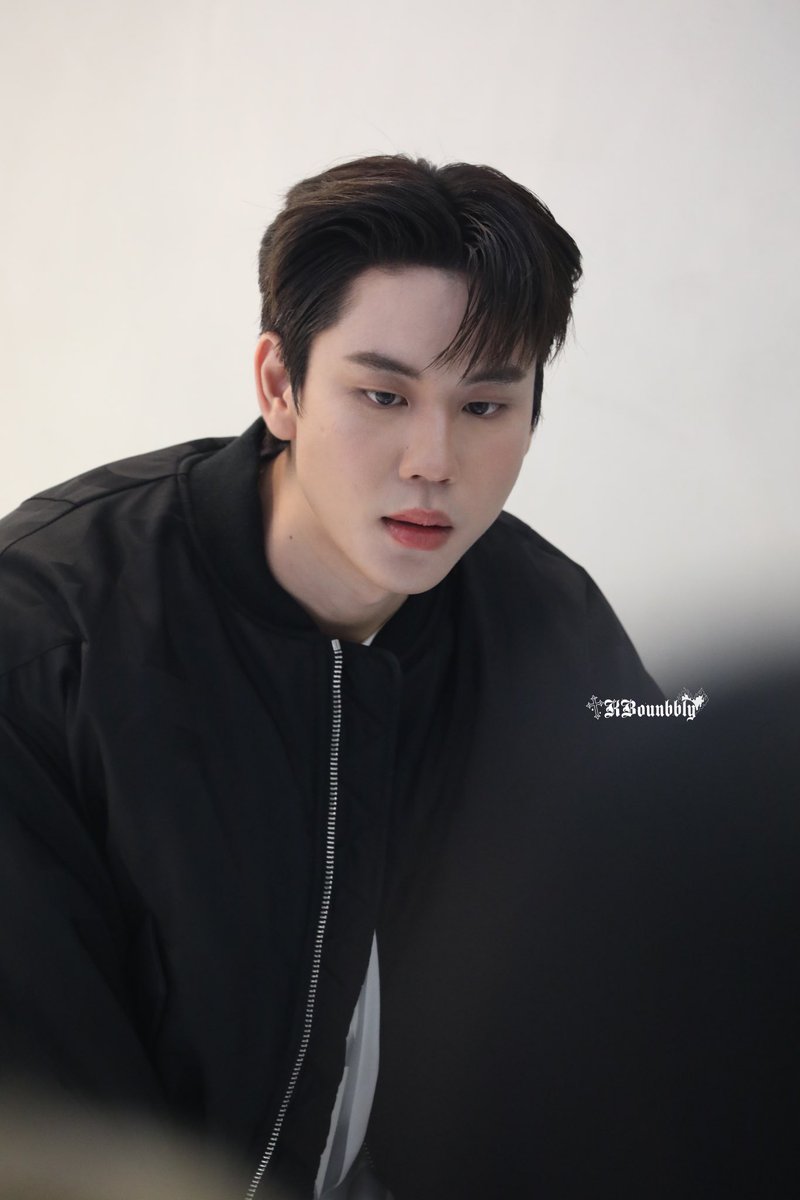 KBounbbly's tweet photo. #prem_space 

@Prem_space 

🥰🥰😭😭🥺🥺 https://t.co/fwogcGTGoU