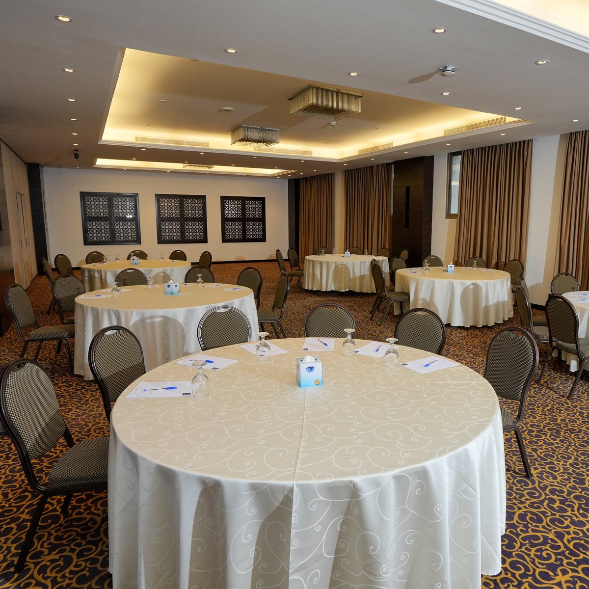 CorpAmman's tweet photo. Discover the perfect blend of comfort and functionality for your next event at our exquisite meeting venues. From intimate gatherings to corporate conferences, we provide the ideal backdrop to elevate your event to new heights.

To learn more, please call  06 568 6666

#corpamman https://t.co/GWx0N3ex9F