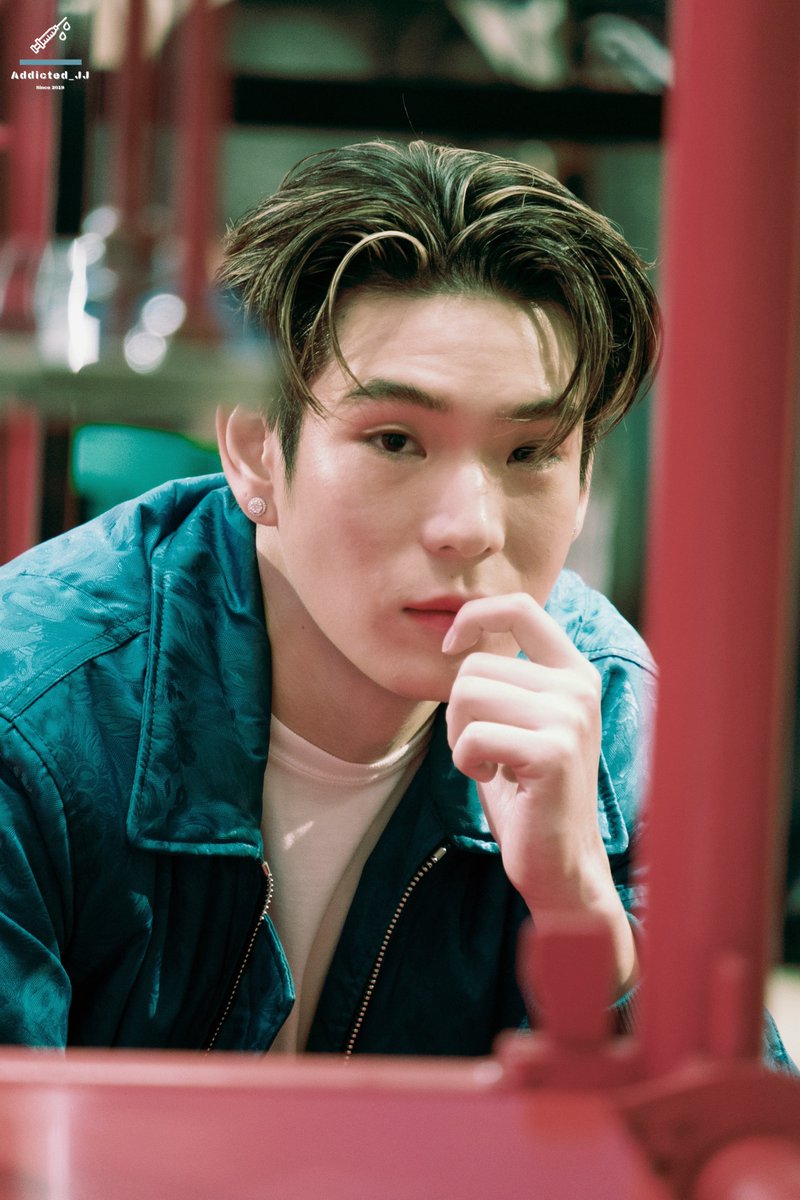 พิเจคนเท่ครับ

#Jaylerr
#ChristianLouboutin
<a href="/JJksnp/">J</a>