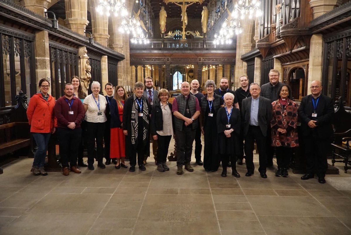 Terrific to welcome @CottrellStephen to @WakeCathedral this morning for worship and bacon sandwiches before his pilgrimage from South Osset to Dewsbury in the steps of St Paulinus @LeedsCofE @nickbaines @PrasadamSmitha @billbraviner