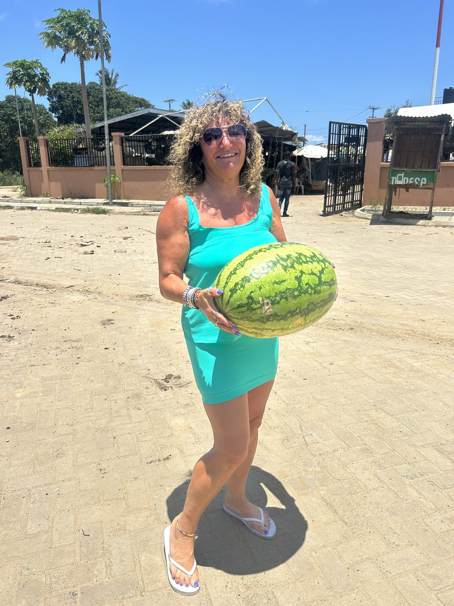 15kg #watermelon £3 good value in #Kenya 🇰🇪 #fresh #homegrown #value