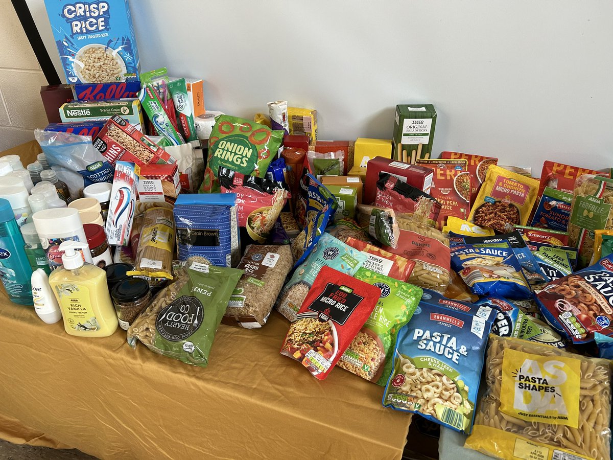 SilvertreesInfo's tweet photo. Thank you so much for all the donations of food and toiletries for our Harvest Appeal. We have a very generous community. Today the donations were collected by @bcfoodbank who were very thankful for the support from our Silvertrees families. 😊🌾🍎 https://t.co/PZm2h9fXmt