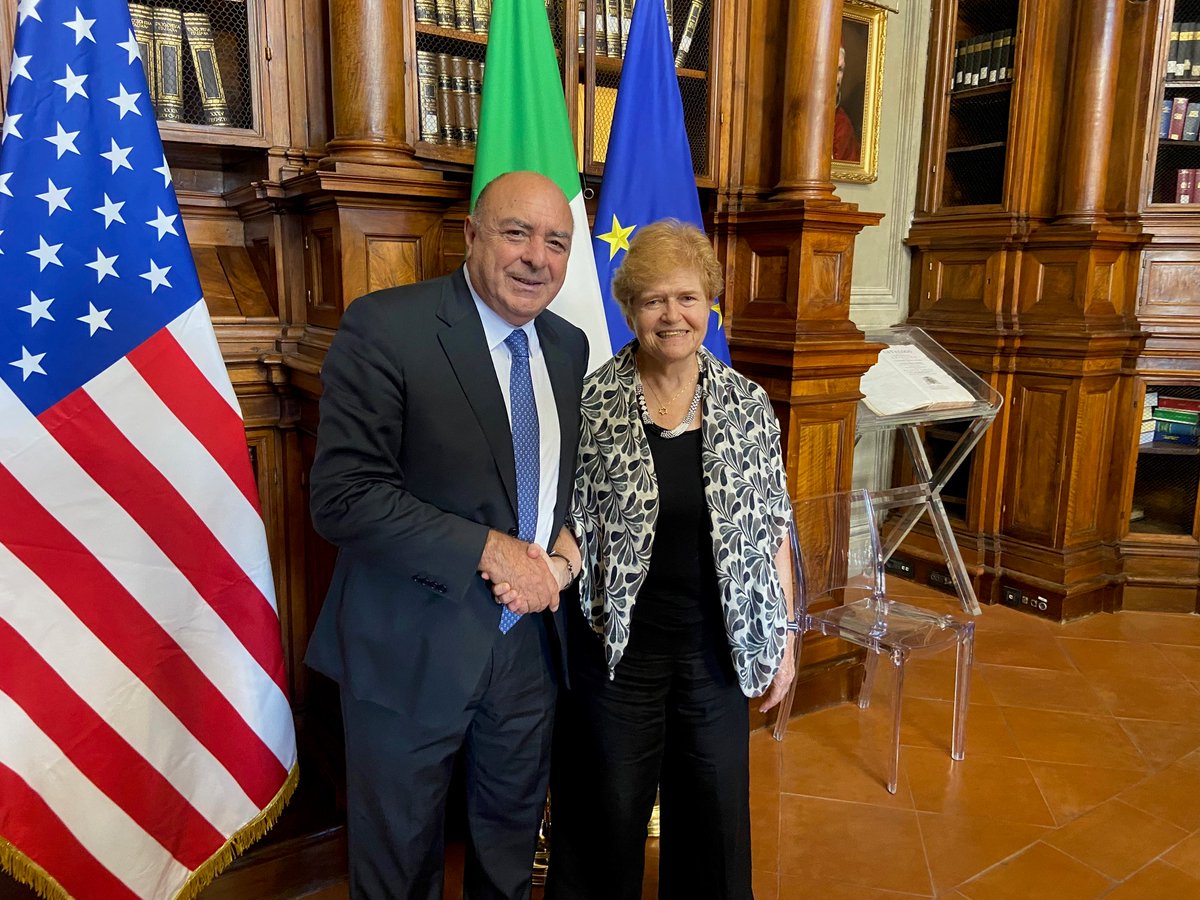 CoordNOantisem's tweet photo. Yesterday I met with US Special Envoy Amb. Deborah Lipstadt @StateSEAS at Palazzo Chigi. We expressed together our full and total support to Israel and the Jewish Communities worldwide https://t.co/KCsmcyh61y