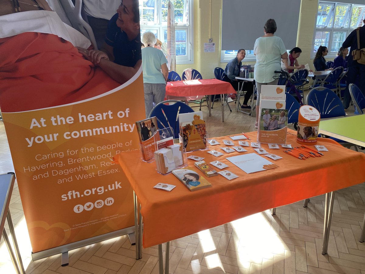 jan_scott58's tweet photo. ⁦⁦@SFHUK in ⁩ ⁦⁦@RedbridgeLive⁩ today celebrating #hospicecareweek if you or a loved one needs palliative care please visit our website https://t.co/cBiOjc3GTx https://t.co/2ThizV9KuT