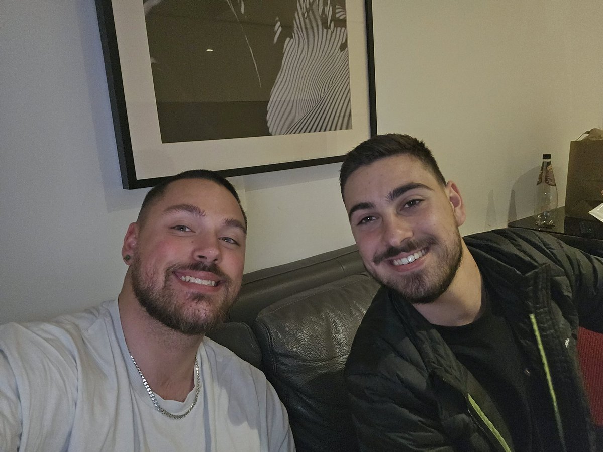 Sanhalenn's tweet photo. The fact that I haven't uploaded a photo with this dude yet is crazy. Known each other for almost 3 years and finally met each other in person for PAX @ItsTooEzy1  If you don't follow this man already, please go show him the most support you can 🤍🤍 https://t.co/ekRsPPwQCq