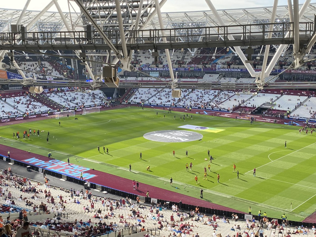RaymerStrength's tweet photo. Rachael and I just had an amazing vacation. One of the biggest highlights was attending the @WestHam match this past Sunday in London. 

Watching football, in person, played at the highest level has now spoiled us 😅.

(And from the S&amp;C perspective— I loved their warm ups.) https://t.co/x1F4H3AemB