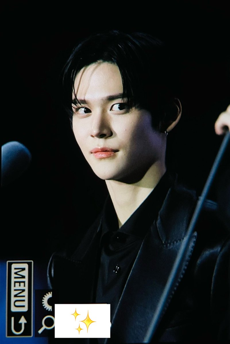 231010 TMA #은석 

넥스트리더상 추카해🤟🤟🧡🧡

#라이즈 #RIIZE #EUNSEOK