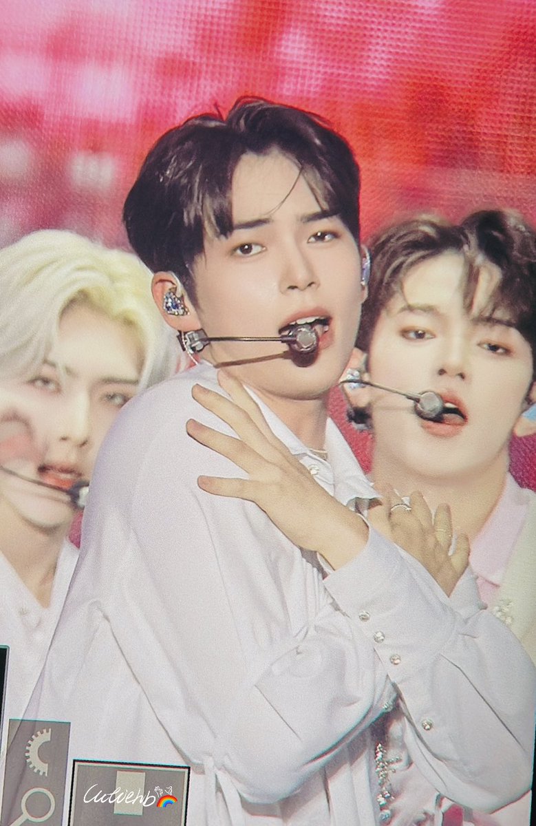 HHWHB316's tweet image. 2023.10.10📷
TMA Preview

#SUNGHANBIN #성한빈 
#ZHANGHAO #장하오 
#ZEROBASEONE #ZB1 #제로베이스원