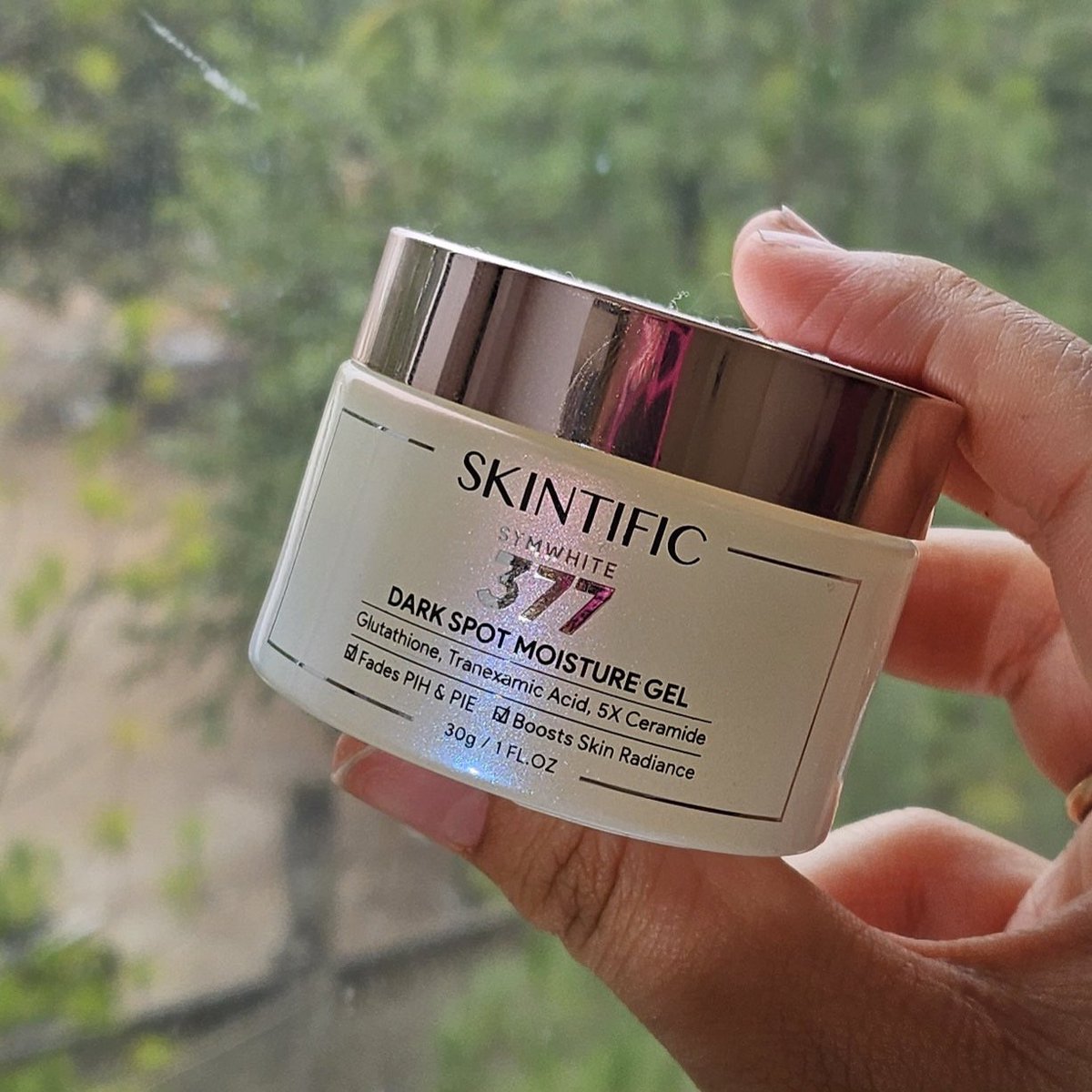 angelictorns's tweet photo. Tebak dari brand apa? YESSS bener Skintific.

Skintific Symwhite 377 Dark Spot Moisture Gel

Moist multifungsi buat permasalahan PIH, PIE, dan kulit kusam, kebetulan kulit aku lg banyak bekas jerawat! #377MaximumBright https://t.co/pAQ7gzvD5A