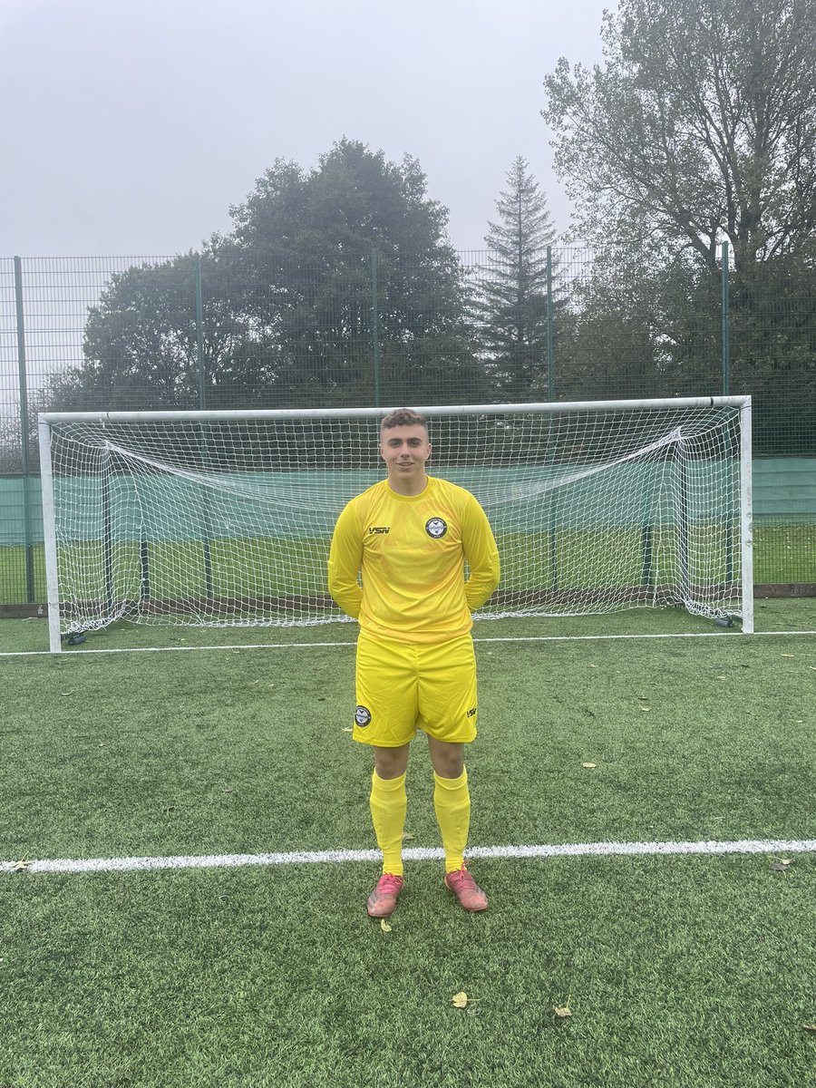 CheckbarUtdAFC's tweet photo. NEW KIT⚪️🇪🇪

We’d like to say a massive thanks to our original kit sponsors SJS Fencing &amp; Decking Ltd for their continued support sponsoring our new white kit which we wore for the first time in Sundays Scottish Cup victory🏆 https://t.co/guqFaP7hcq