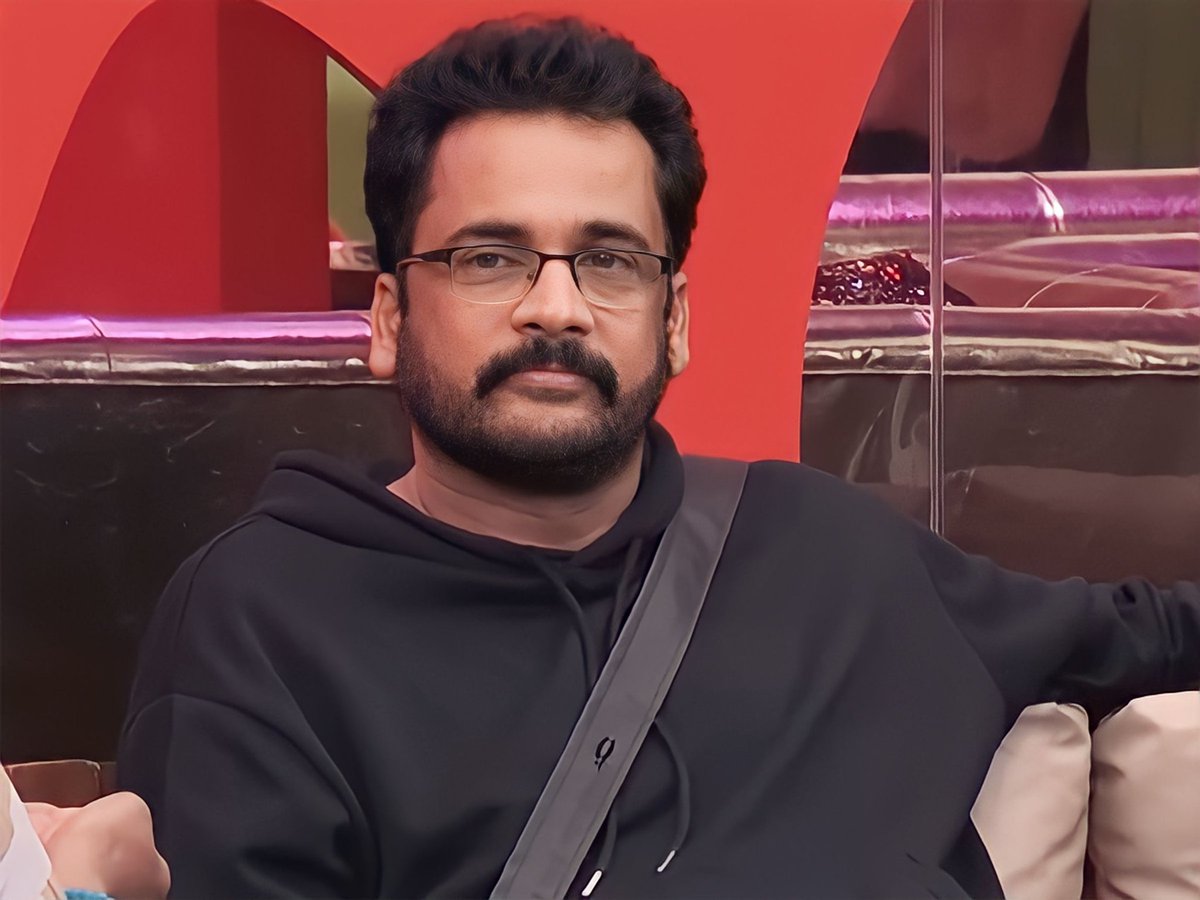 TejeshAB17's tweet photo. Like and Retweet for #SofaStar , Brother of #PeachRoomStar Akhil🥳
#BiggBossTelugu7 https://t.co/vIxgcHw9OS