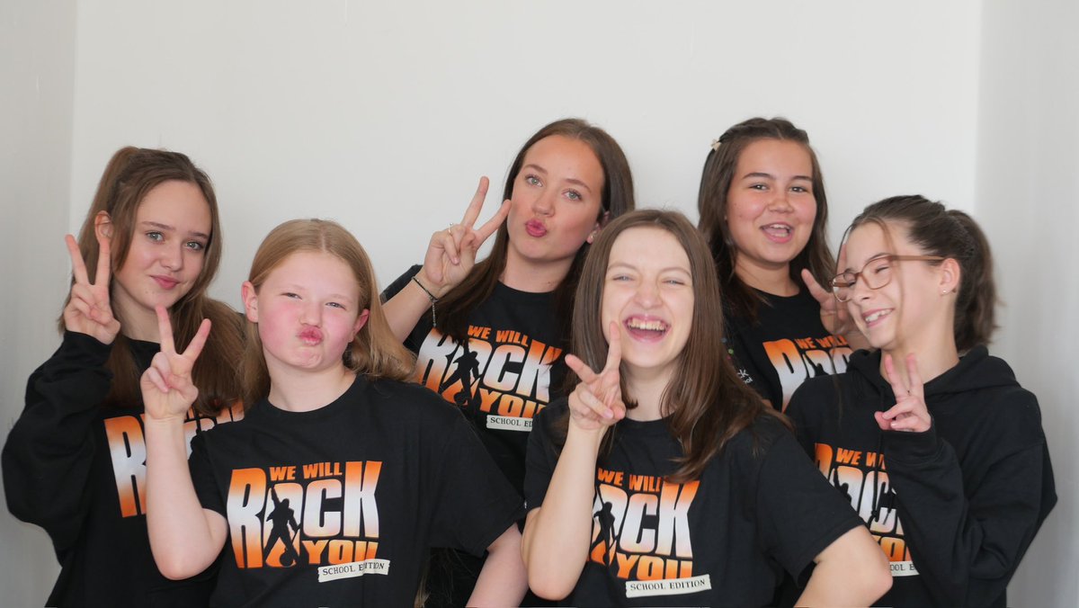 RastrickShow's tweet photo. We had the best time taking programme photos yesterday. Massive thanks to @ArtRastrick for letting us use your Photo Booth.
We can’t wait to bring We Will Rock You to Rastrick. Tickets are still available here - https://t.co/NJTdPybGnq

@RastrickHigh https://t.co/C3wasGftS3