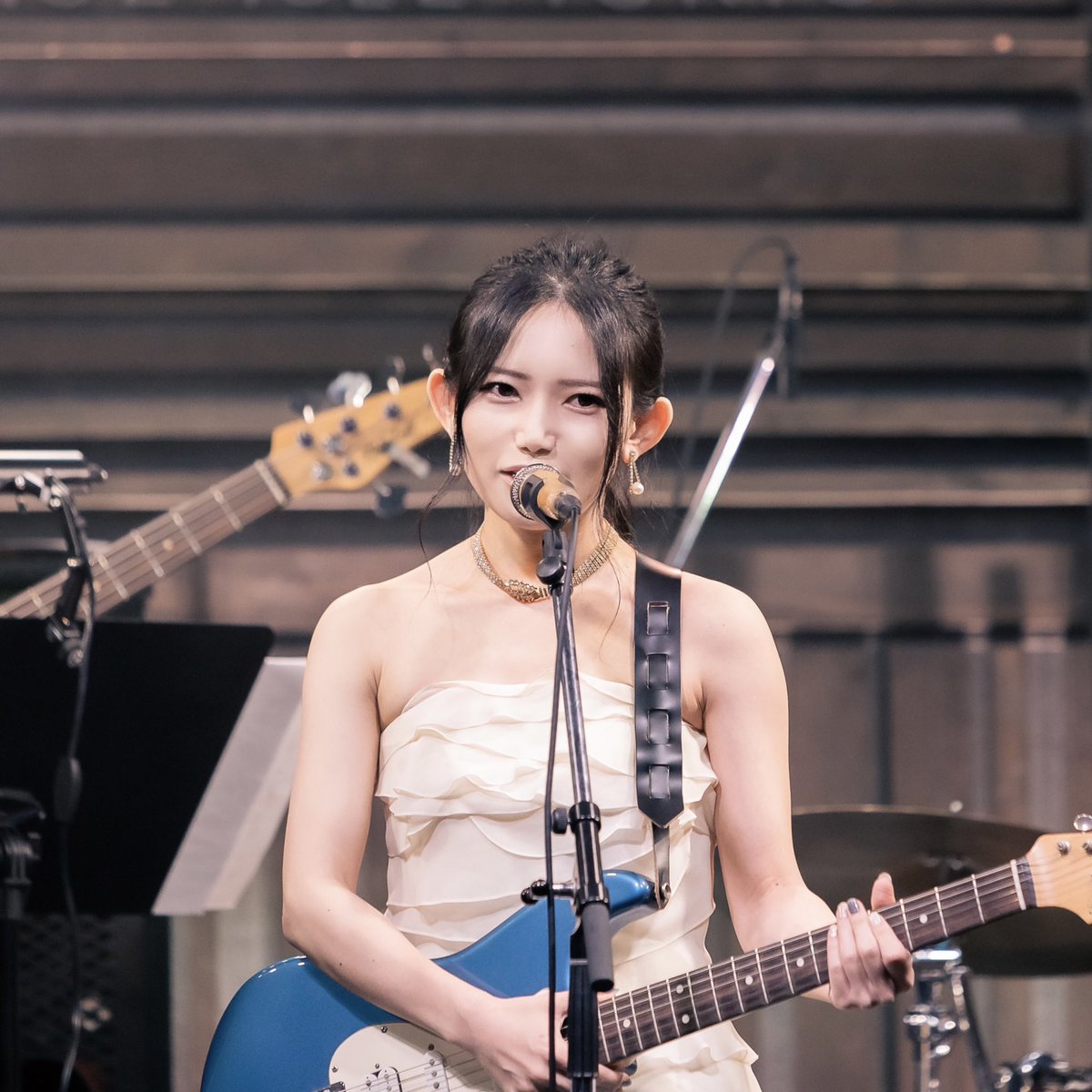 miera__official's tweet photo. 【ライブ開催と今後の活動について】

皆さま、長らくご無沙汰しております。
mieraです。

ライブ後の投稿をせず、皆さまには大変ご心配をおかけしてしまい申し訳ございません。

長文になりますがインスタにてご報告させていただきました。

ぜひ読んでいただきたいです🙏

https://t.co/lW4RlNNYPH https://t.co/sKHlJkPc25