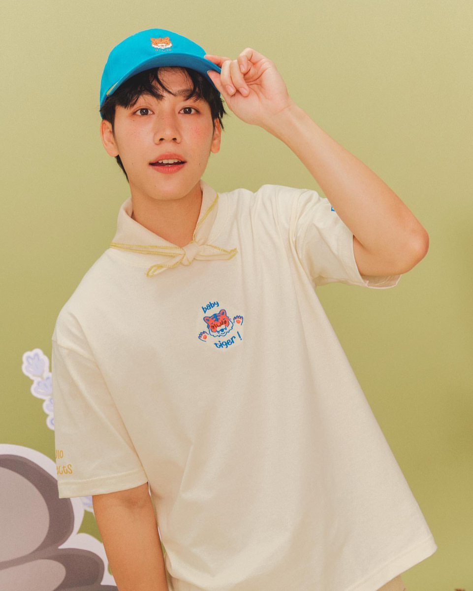 yinwar_hevs's tweet photo. the biggest sponsor , the ceo of olulo / best partner
#หยิ่นวอร์ #ANKNOWN https://t.co/yZXyVZM0vZ