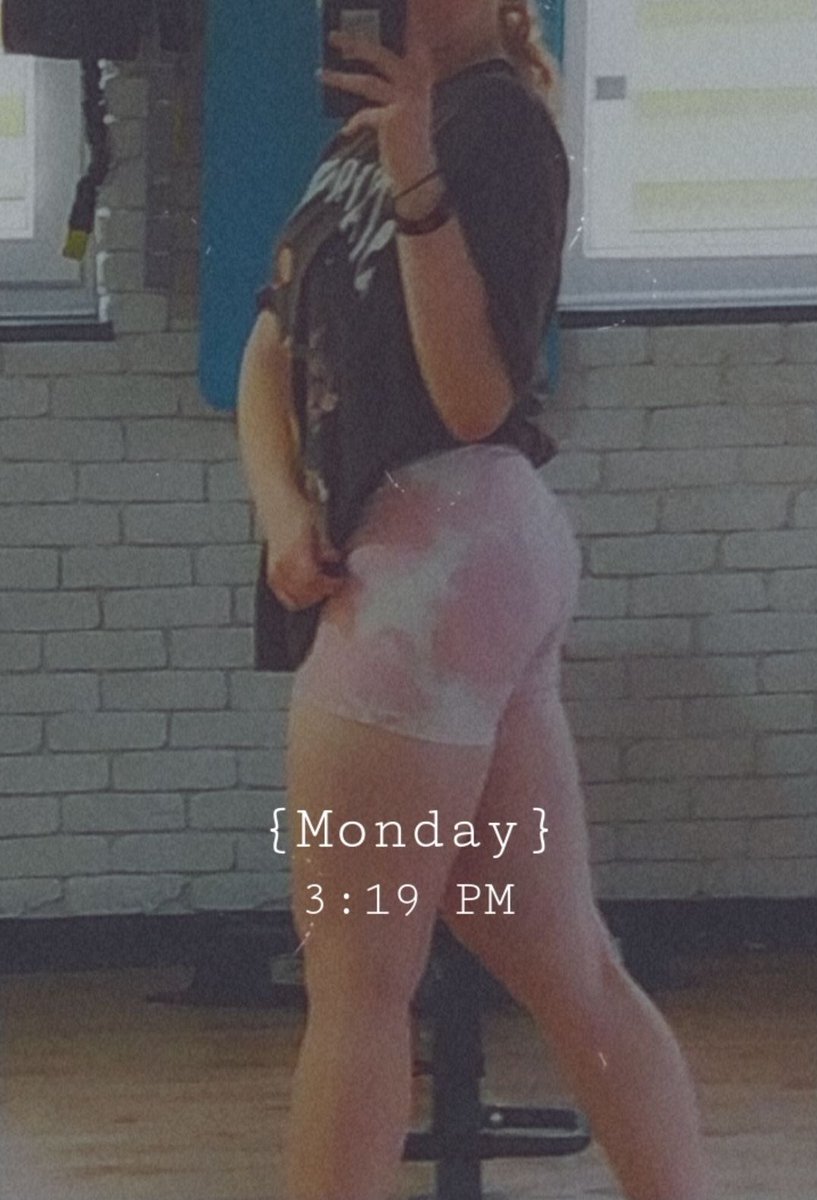 its_viktoris's tweet photo. Yesterday post workout pump #gymgirl 
I'm changing my workout plan from lower-upper to 3xFBW BCS I don't have time to workout 4x a week (school and extra classes take so much time) https://t.co/EVhLfYU0rs