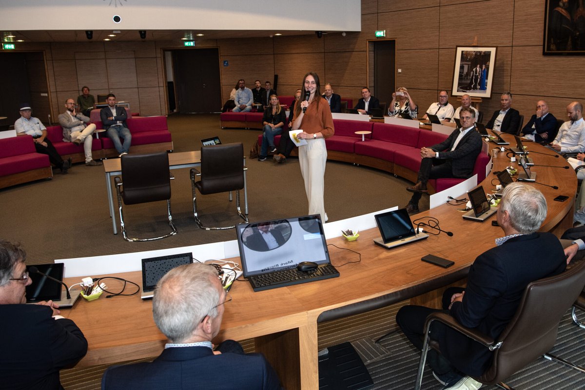 CREATORS tweet media