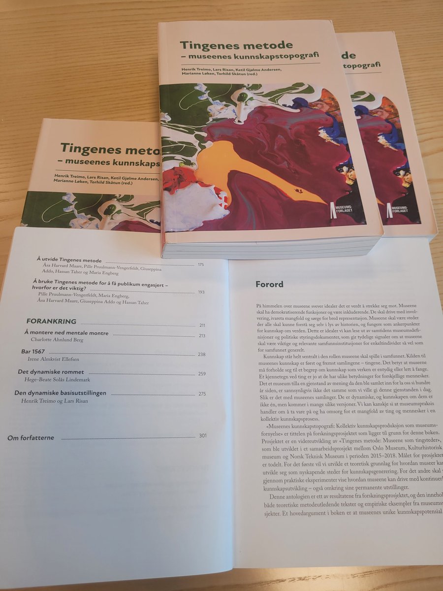 It is not every day one can brag about having written something in a language one can hardly read. Two chapters in Norwegian about our experiments with museum things that have lost their stories and how to use digital space to talk about things.