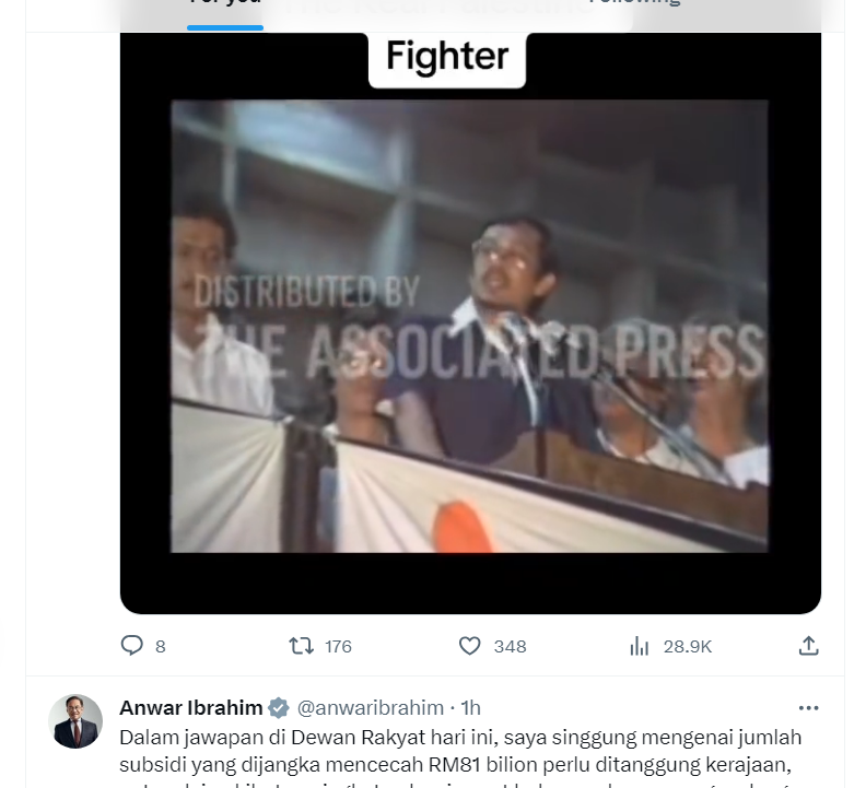 ryzal323's tweet photo. @ReeNGaston bagus pula tersusun tweet, satu yg muda, satu lagi dah jadi senior.

#WeStandWithPalestine https://t.co/eJsmqfMmGu