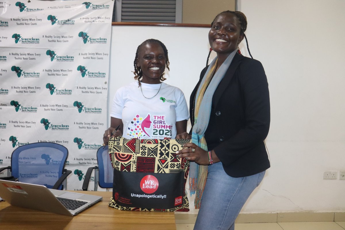 Today all eyes are on the Girls 🗣️📢🥳🎉

😊 We are marking the #InternationalDayoftheGirlChild2023 today in 🇰🇪 at @uonbi and the girls are saying 👯👯‍♀️🧕🚺👱‍♀️👧🚶‍♀️♀️....🫴

'Our time is now. Our Rights, Our Future' 💕😄🙂

#TGSikoKanairo 
#GirlsFrontline 
#SRHR
#LetThemKnow