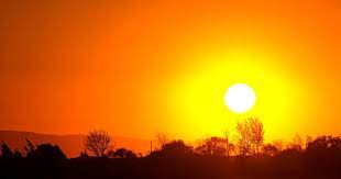 Cosa aspettarci dopo il caldo di ottobre. Eventi di grande energia, quella "caricata" dalle alte temperature nei mari. C'è anche l'Eco-Ansia" tra i disturbi psichici dei giovani.  Conoscere Oppenheimer, dopo il film ne parliamo con un fisico di oggi. TGR Leonardo 14.50 RAITRE