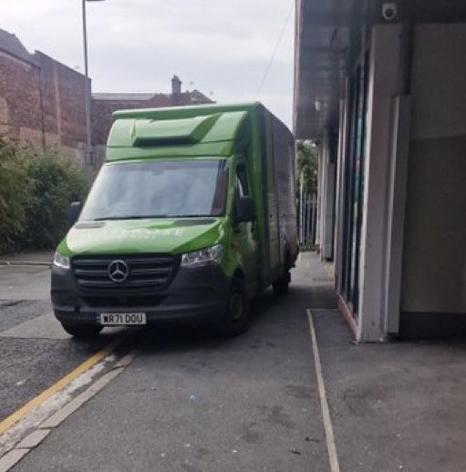 Bad Parking tweet media