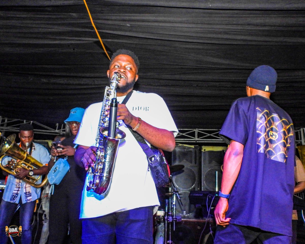 BhmilRecords's tweet photo. Bandmen and back up Singers lit Samlit's EP Listening Concert at Osun Mall and indeed, it was awesome.
#bandmen #bhmilrecords #samlit #listening #entertainment #osunmall https://t.co/xvGoWqoRF0