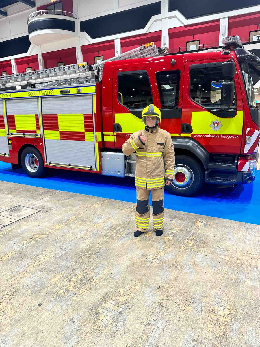 South Wales Fire and Rescue Service (@swfireandrescue) on Twitter photo Are you attending #SkillsCymru❓
#TeamSouthWales will be on hand today and tomorrow to discuss the exciting career opportunities available.
👋 Pop along to stand 51 to say hello.
<a href="/OESkillsEvents/">Skills Events</a> Are you attending #SkillsCymru❓
#TeamSouthWales will be on hand today and tomorrow to discuss the exciting career opportunities available.
👋 Pop along to stand 51 to say hello.
<a href="/OESkillsEvents/">Skills Events</a>