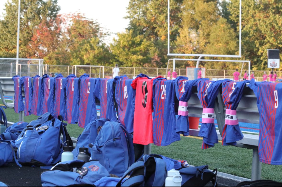 BIGGG GAMEDAY VS. OUR POWELL FRIENDS😈 COME OUT AND SUPPORT US FOR THIS OCC MATCHUP🔥 (powderpuff➡️oogs) #oogs #feartheneers #allgasnobreaks 
🏠Olentangy Orange High School
🕖JV: 5:30 Varsity: 7:15
🫵be there, be loud