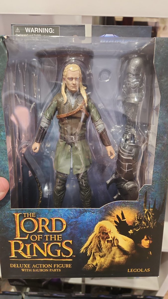 frikipolis's tweet image. ¡Me alucinan! No las había visto en mano aún y son dignas de la Tierra Media! #diamondselect 

Faltan más personajes por llegar pero menuda llegada mágica ❤️👇
👉 frikipolis.com/diamond-select…