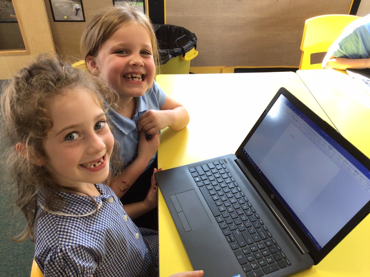 Y2YellowClass's tweet photo. So what’s a computer anyway? We have been learning about the features of a computer, how to log on, and how to save and edit a document as well as learning all about how to stay safe online. @BillGates 👋 just in case you are looking for the future leaders of the #TechIndustry💻 https://t.co/dDMVXCEDGc